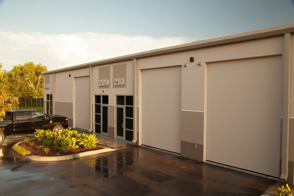 Haas Flush Woodgrain 10 panel